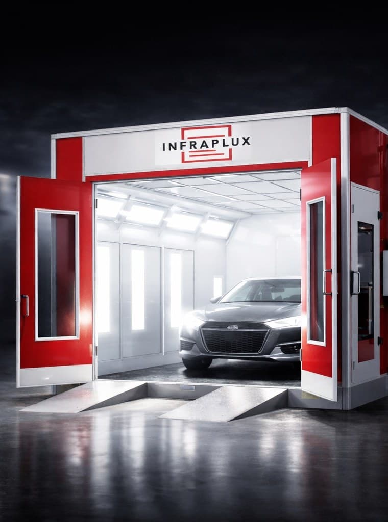 Cabina de pintura INFRAPLUX en taller
